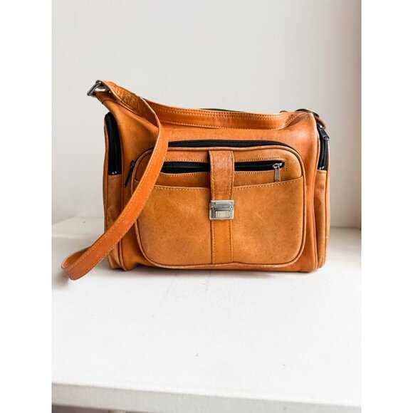 Vintage 70s Natural Leather Camera Bag - Picture 7 of 8